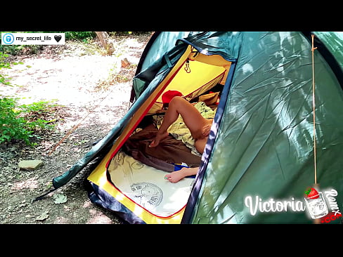 ❤️ ຖ່າຍໃນກ້ອງຖ່າຍຮູບ Passionate jerk off Stranger in a tent ️❌ ໜັງໂປ້ ຢູ່ພວກເຮົາ ❤