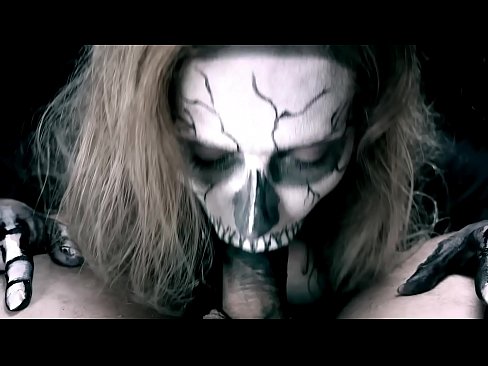 ❤️ ສາວ Demon ດູດ cock ກັບປາກສີດໍາຂອງນາງແລະກືນ cum. ️❌ ໜັງໂປ້ ຢູ່ພວກເຮົາ ❤